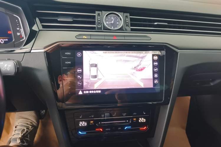 Used Volkswagen Magotan 2020 330TSI DSG Luxury Edition Audio And AC Panel
