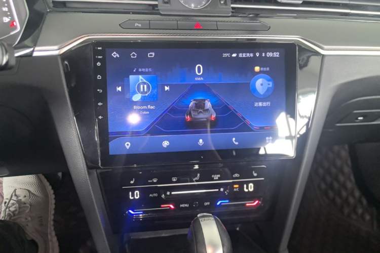 Used Volkswagen Magotan 2020 330TSI DSG Luxury Edition Audio And AC Panel