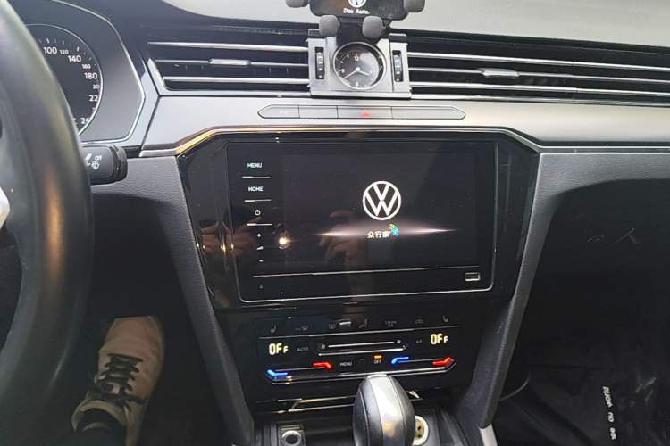 Used Volkswagen Magotan 2020 330TSI DSG Leading Model Audio And AC Panel