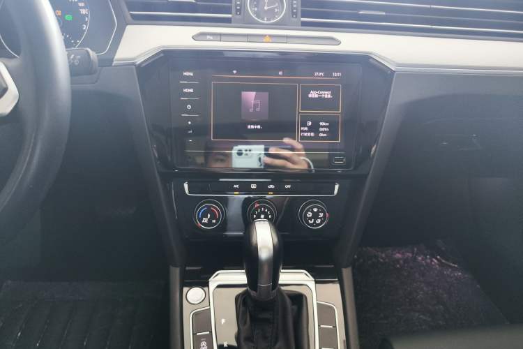 Used Volkswagen Magotan 2020 280TSI DSG Comfort Edition Audio And AC Panel