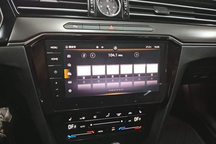 Used Volkswagen Magotan 2020 330TSI DSG Luxury Edition Audio And AC Panel