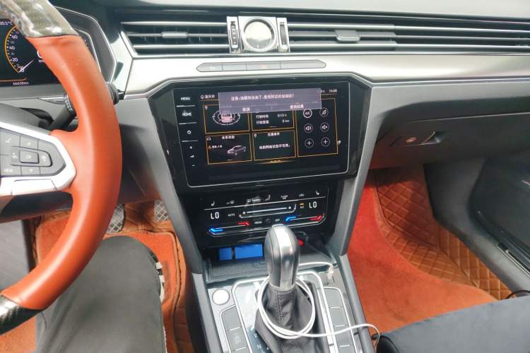 Used Volkswagen Magotan 2020 330TSI DSG Luxury Edition Audio And AC Panel