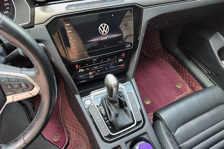 Used Volkswagen Magotan 2020 330TSI DSG Leading Model Audio And AC Panel
