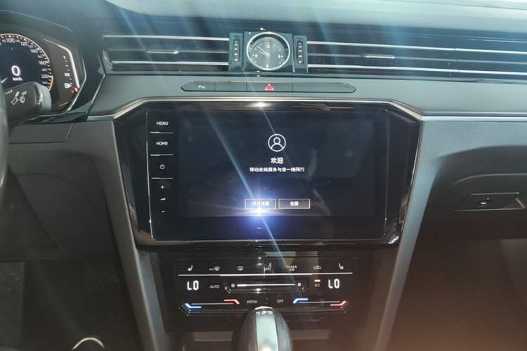 Used Volkswagen Magotan 2020 330TSI DSG Luxury Edition Audio And AC Panel