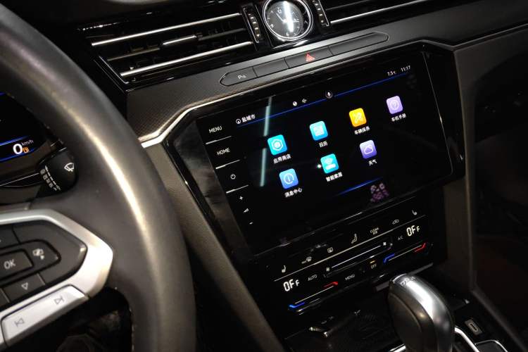 Used Volkswagen Magotan 2020 330TSI DSG Luxury Edition Audio And AC Panel