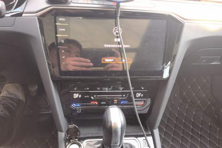 Used Volkswagen Magotan 2020 380TSI DSG Luxury Version Audio And AC Panel