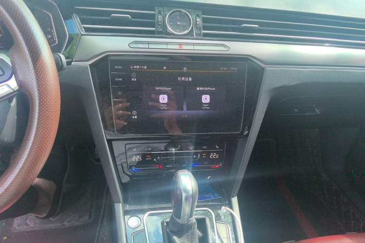 Used Volkswagen Magotan 2020 330TSI DSG Luxury Edition Audio And AC Panel
