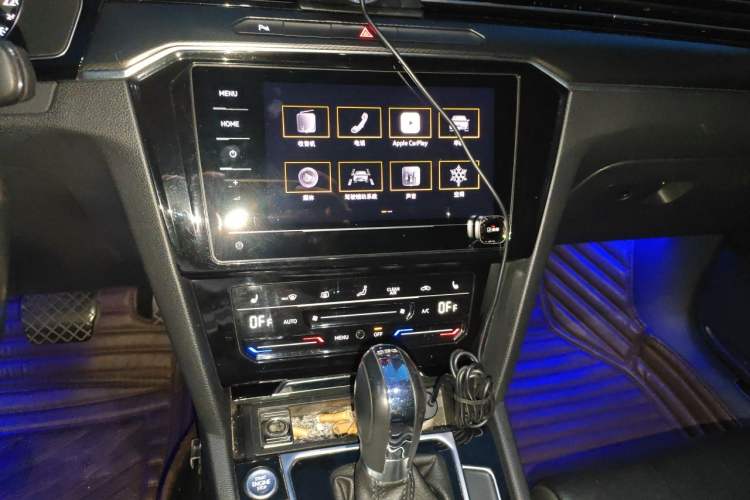 Used Volkswagen Magotan 2020 330TSI DSG Leading Model Audio And AC Panel