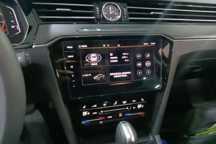 Used Volkswagen Magotan 2020 380TSI DSG Luxury Version Audio And AC Panel