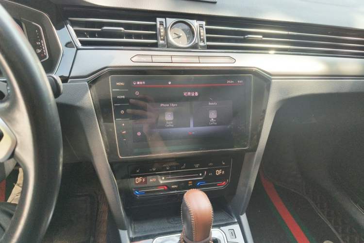 Used Volkswagen Magotan 2020 330TSI DSG Luxury Edition Audio And AC Panel
