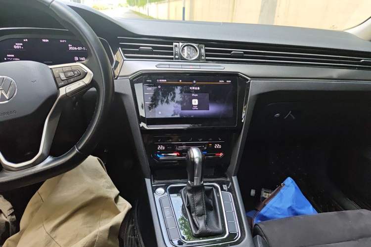 Used Volkswagen Magotan 2020 330TSI DSG Luxury Edition Audio And AC Panel