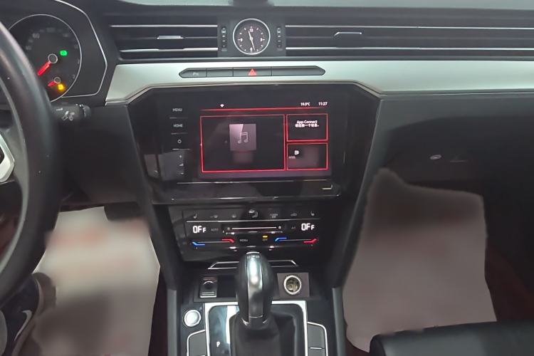 Used Volkswagen Magotan 2020 280TSI DSG Comfort Edition Audio And AC Panel
