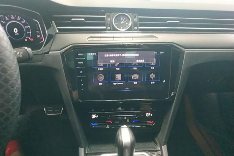 Used Volkswagen Magotan 2020 330TSI DSG Luxury Edition Audio And AC Panel