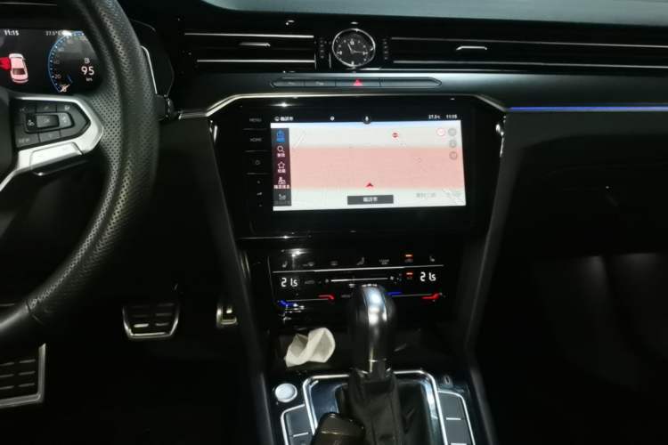 Used Volkswagen Magotan 2020 380TSI DSG Luxury Version Audio And AC Panel