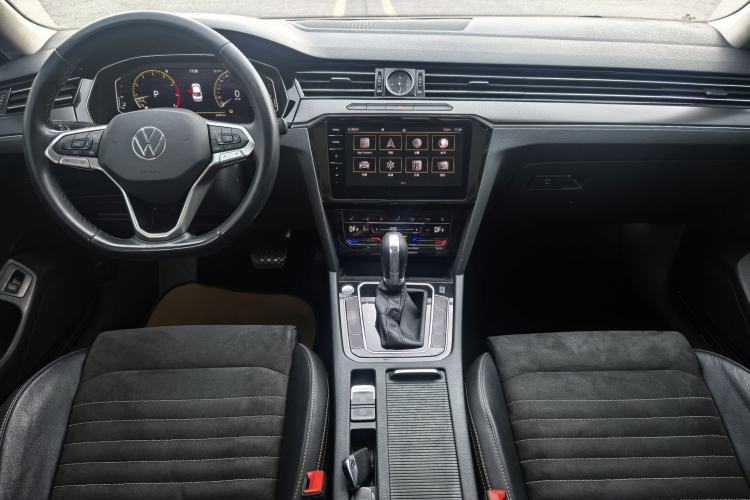 Used Volkswagen Magotan 2020 330TSI DSG Luxury Edition Audio And AC Panel