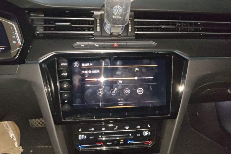 Used Volkswagen Magotan 2020 380TSI DSG Luxury Version Audio And AC Panel