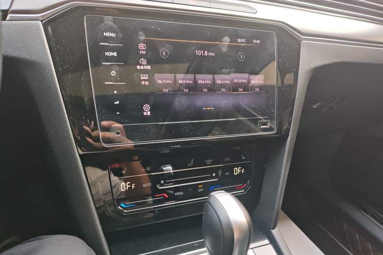 Used Volkswagen Magotan 2020 330TSI DSG Leading Model Audio And AC Panel