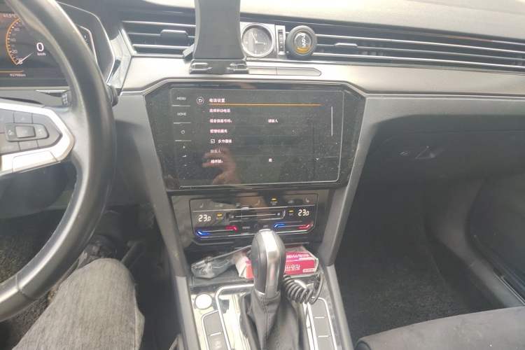 Used Volkswagen Magotan 2020 330TSI DSG Luxury Edition Audio And AC Panel