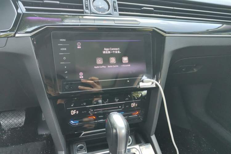 Used Volkswagen Magotan 2020 330TSI DSG Leading Model Audio And AC Panel