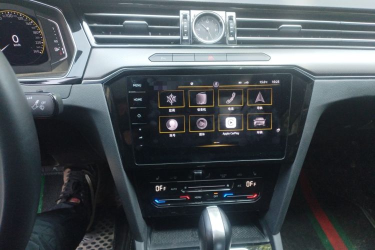 Used Volkswagen Magotan 2020 330TSI DSG Luxury Edition Audio And AC Panel