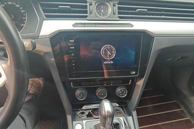 Used Volkswagen Magotan 2020 280TSI DSG Comfort Edition Audio And AC Panel