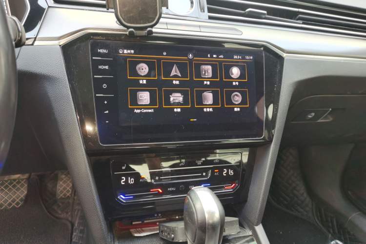 Used Volkswagen Magotan 2020 330TSI DSG Luxury Edition Audio And AC Panel
