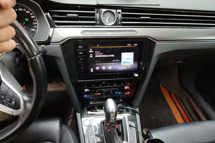 Used Volkswagen Magotan 2020 330TSI DSG Leading Model Audio And AC Panel