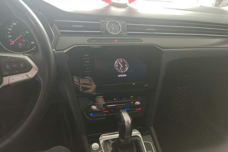 Used Volkswagen Magotan 2020 330TSI DSG Leading Model Audio And AC Panel