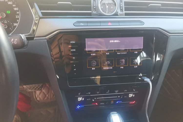 Used Volkswagen Magotan 2020 330TSI DSG Leading Model Audio And AC Panel