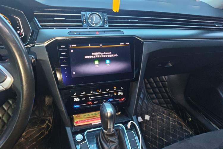 Used Volkswagen Magotan 2020 330TSI DSG Luxury Edition Audio And AC Panel
