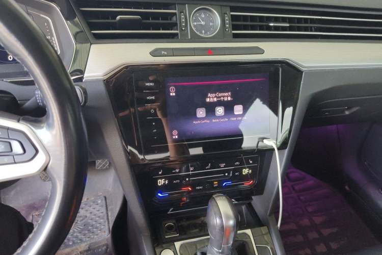 Used Volkswagen Magotan 2020 280TSI DSG Comfort Edition Audio And AC Panel