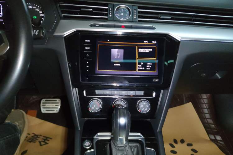 Used Volkswagen Magotan 2020 280TSI DSG Comfort Edition Audio And AC Panel