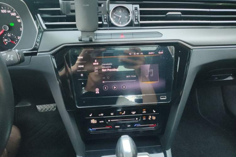 Used Volkswagen Magotan 2020 330TSI DSG Leading Model Audio And AC Panel