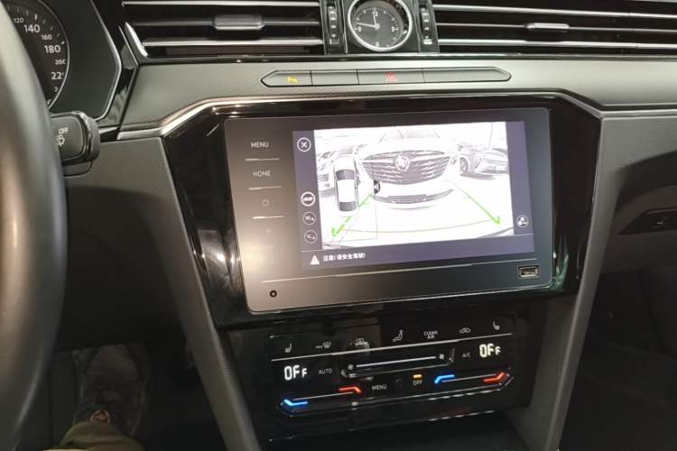 Used Volkswagen Magotan 2020 330TSI DSG Luxury Edition Audio And AC Panel