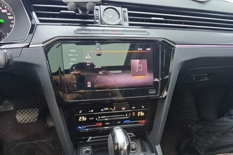 Used Volkswagen Magotan 2020 330TSI DSG Leading Model Audio And AC Panel