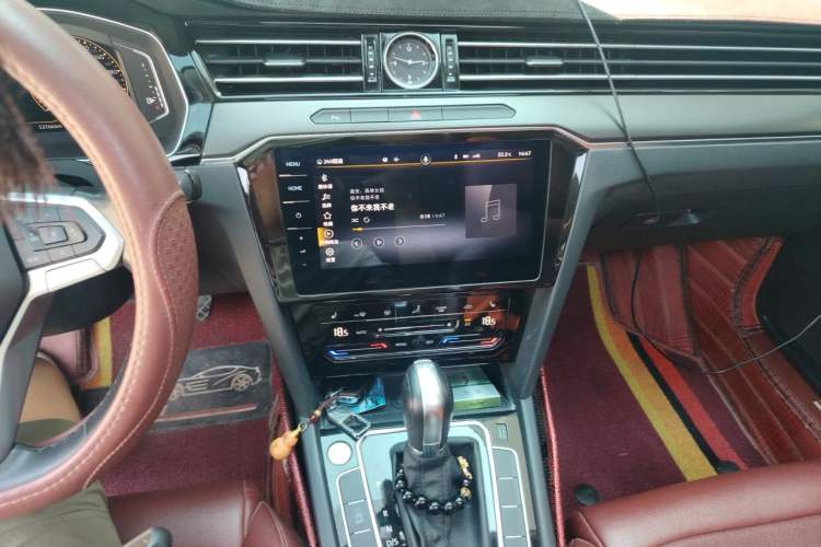 Used Volkswagen Magotan 2020 330TSI DSG Luxury Edition Audio And AC Panel