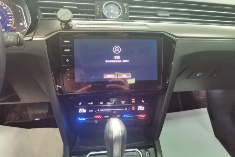 Used Volkswagen Magotan 2020 330TSI DSG Luxury Edition Audio And AC Panel