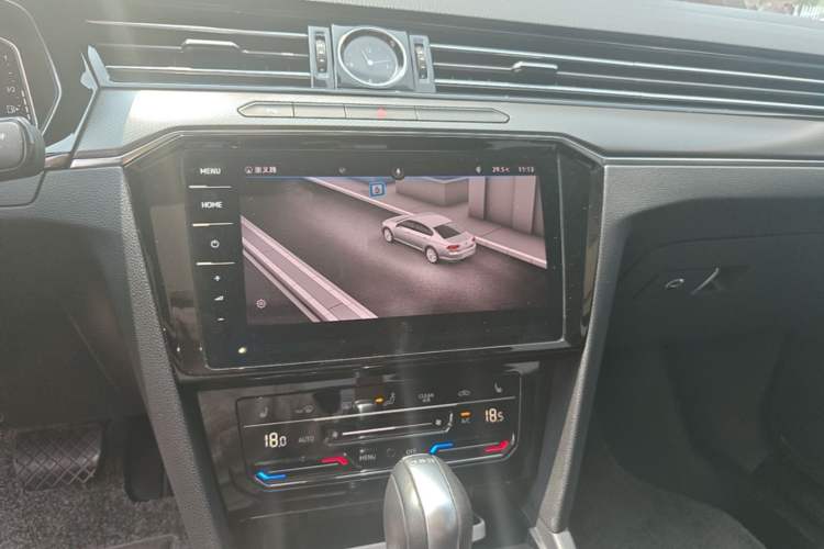 Used Volkswagen Magotan 2020 330TSI DSG Luxury Edition Audio And AC Panel