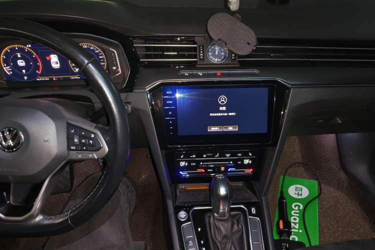 Used Volkswagen Magotan 2020 380TSI DSG Luxury Version Audio And AC Panel