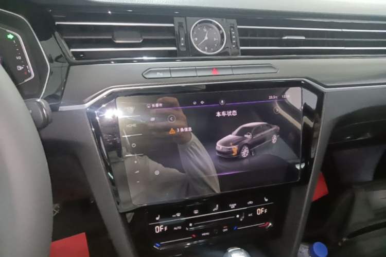 Used Volkswagen Magotan 2020 330TSI DSG Luxury Edition Audio And AC Panel