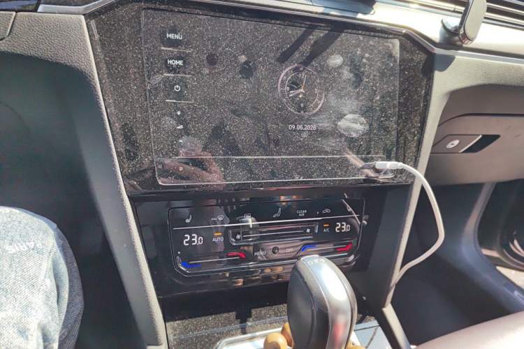 Used Volkswagen Magotan 2020 330TSI DSG Leading Model Audio And AC Panel
