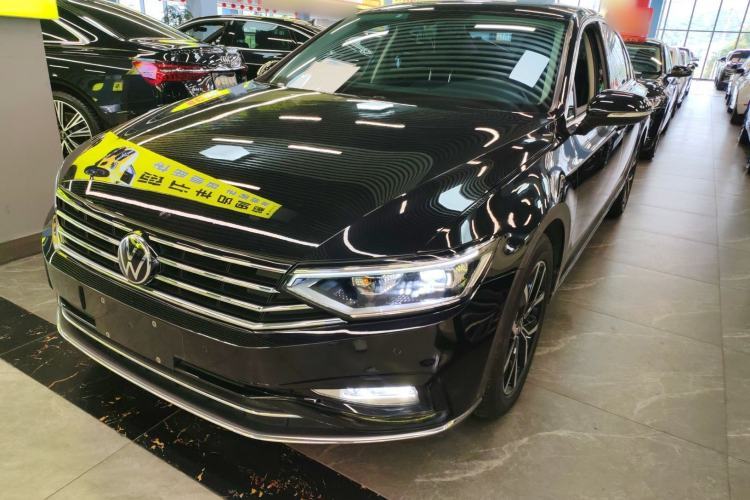 Used Volkswagen Magotan 2020 330TSI DSG Leading Model Guazi used car, China used car export, Used car for sale, Used  cars, Cheapest cars for sale