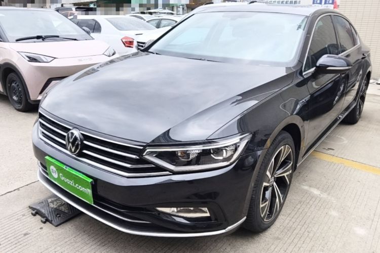 Used Volkswagen Magotan 2020 330TSI DSG Luxury Edition Guazi used car, China used car export, Used car for sale, Used  cars, Cheapest cars for sale
