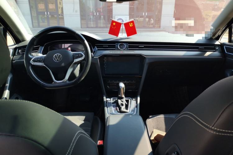 Used Volkswagen Magotan 2020 330TSI DSG Luxury Edition Center Console