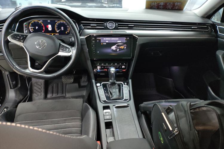 Used Volkswagen Magotan 2020 330TSI DSG Luxury Edition Center Console