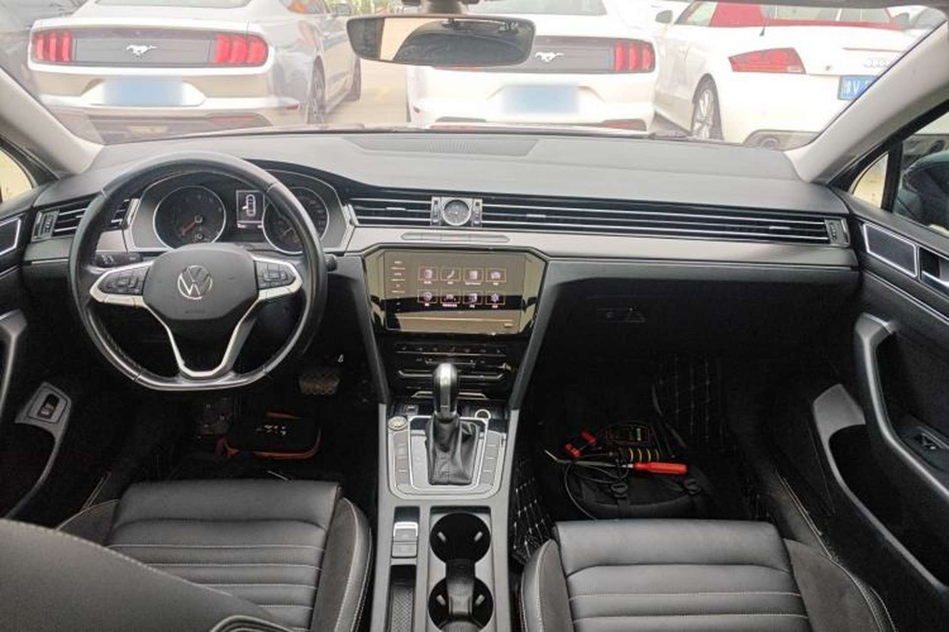 Used Volkswagen Magotan 2020 330TSI DSG Leading Model Center Console
