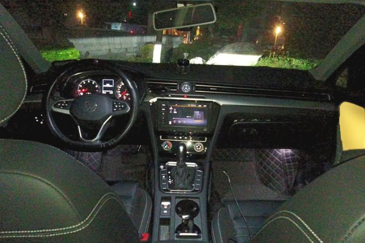 Used Volkswagen Magotan 2020 280TSI DSG Comfort Edition Center Console