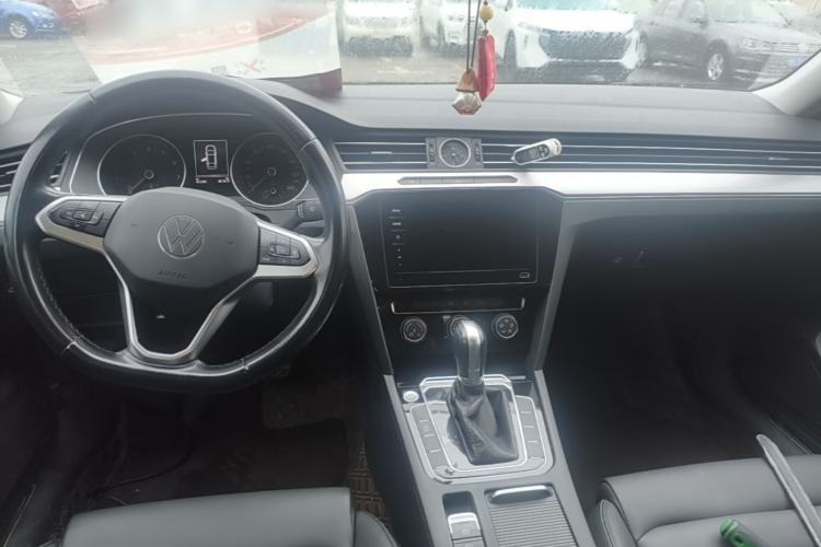Used Volkswagen Magotan 2020 280TSI DSG Comfort Edition Center Console