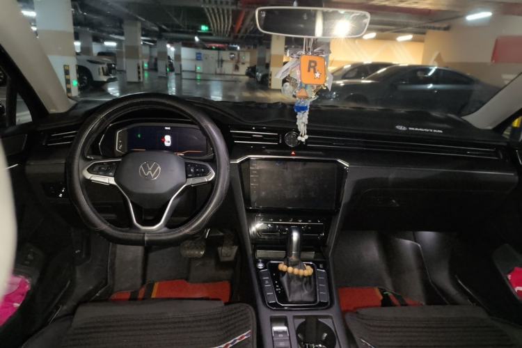 Used Volkswagen Magotan 2020 330TSI DSG Luxury Edition Center Console