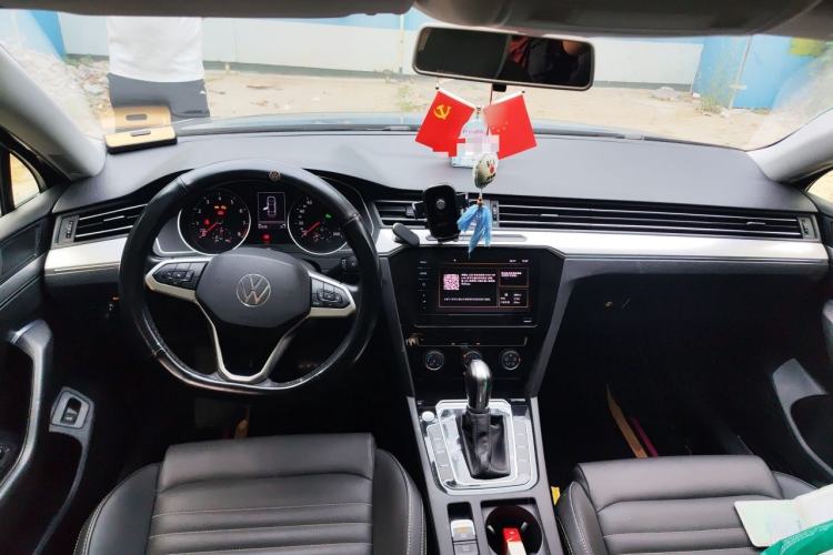 Used Volkswagen Magotan 2020 280TSI DSG Leading Edition Center Console
